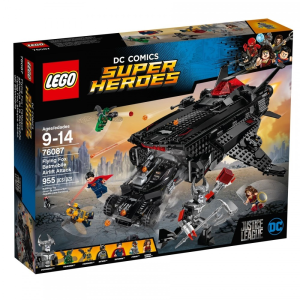 LEGO Super Heroes Repülő róka: Batmobil légitámadás 76087
