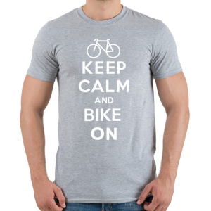 PRINTFASHION Keep Calm and Bike ON! - Férfi póló - Sport szürke