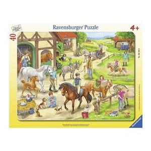 Ravensburger : A lovastanyán 40 darabos puzzle
